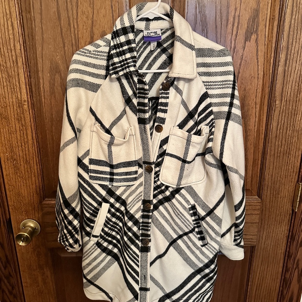 Plaid Women's Shacket in Black and Cream